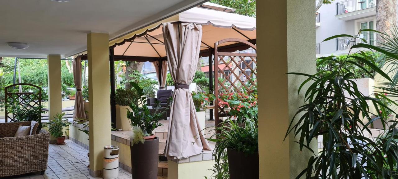 Hotel Beppe Rimini Eksteriør billede