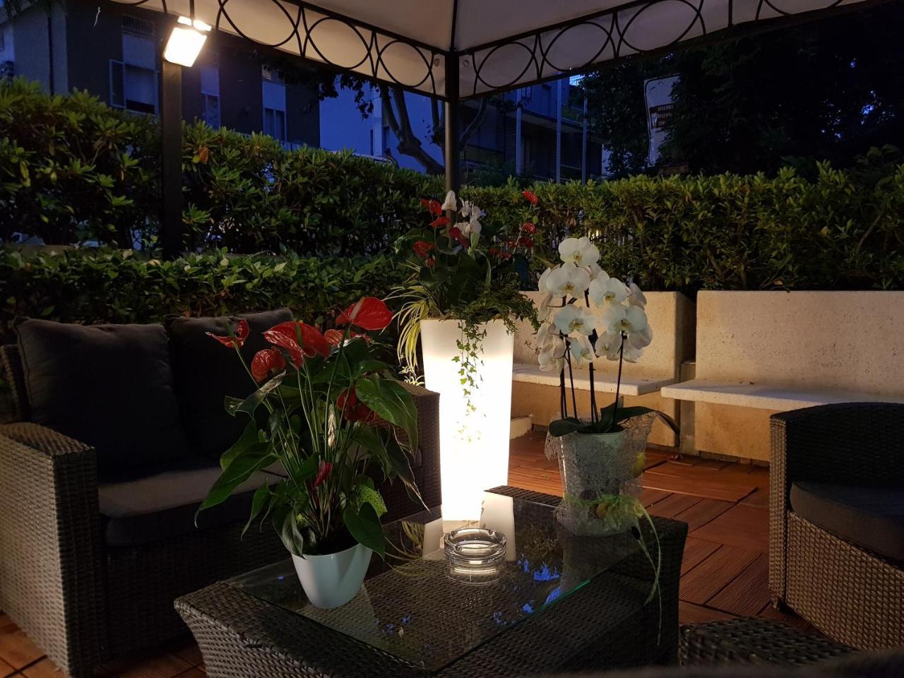 Hotel Beppe Rimini Eksteriør billede